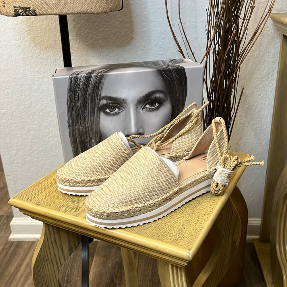 JLO Jennifer Lopez gold Espadrille!